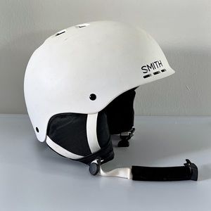 Smith Holt Ski/ Snowboard Helmet, White, size Medium